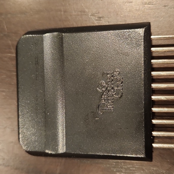 The Pampered Chef Hold 'N Slice, NIB - Picture 4 of 12